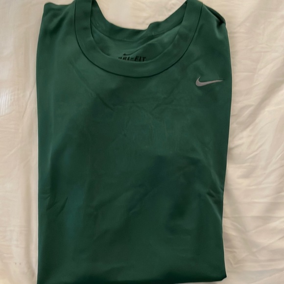 Nike Tops - Nike Team Dri Fit Short Sleeve T Shirt